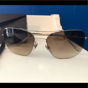 Used Gucci Aviator Sunnglasses